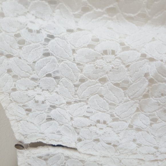 Merona Lace Floral Short Sleeve Top, Size XL - Picture 7 of 10